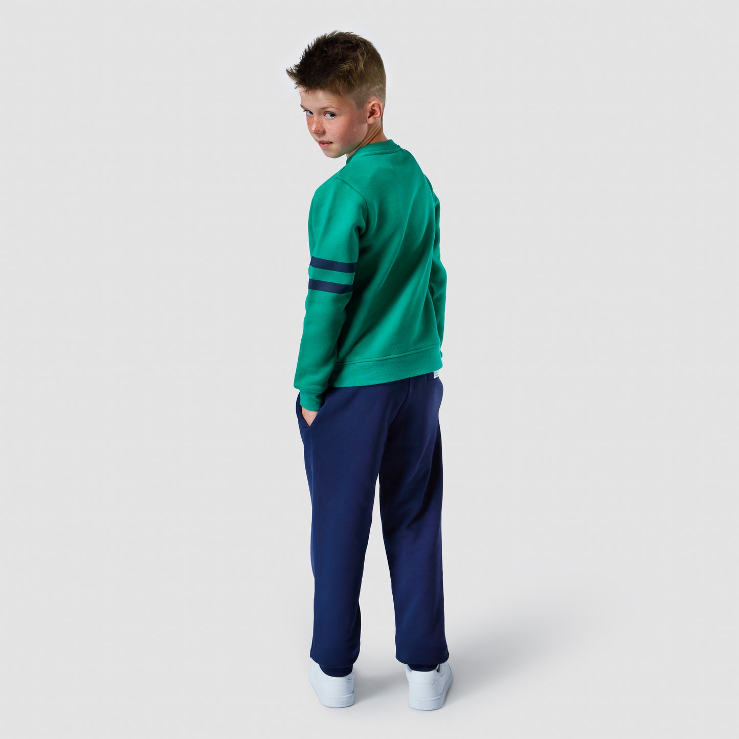 Sweatshirt fleece embroidered